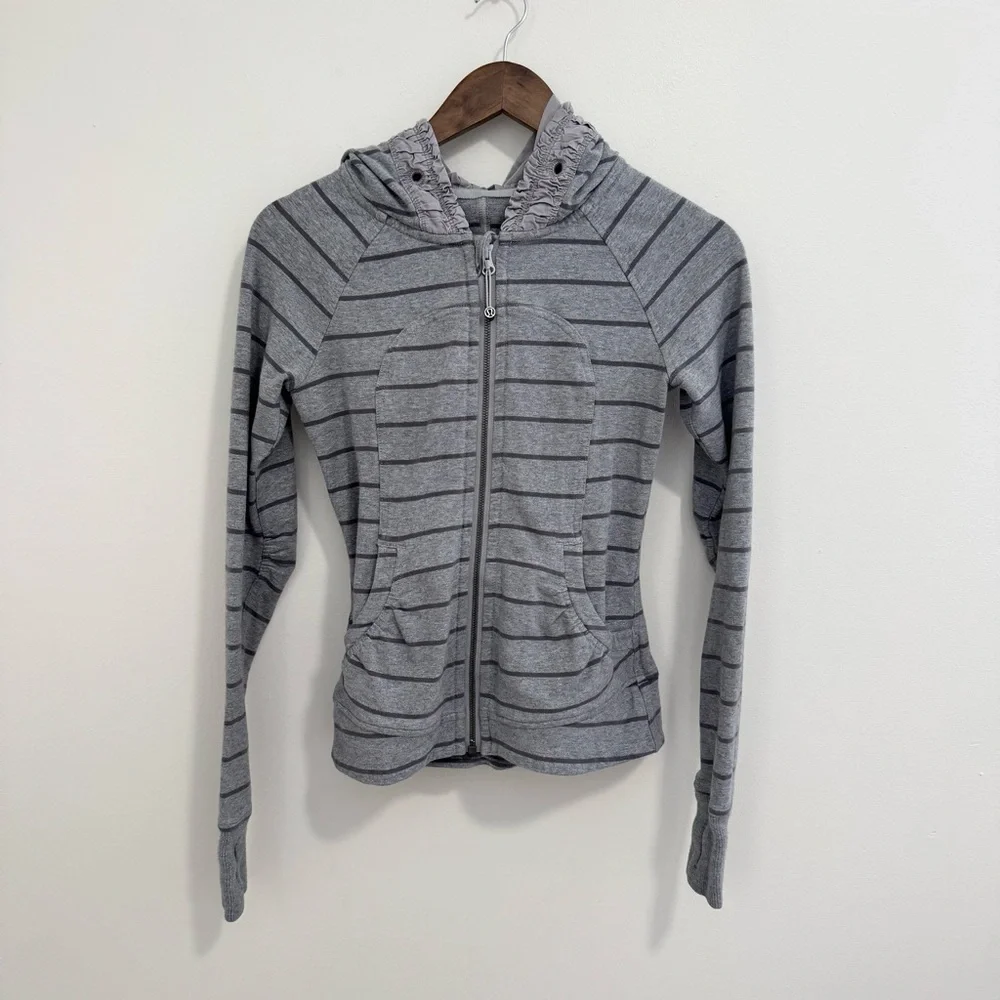 Lululemon Movement Jacket in Cayman Stripe